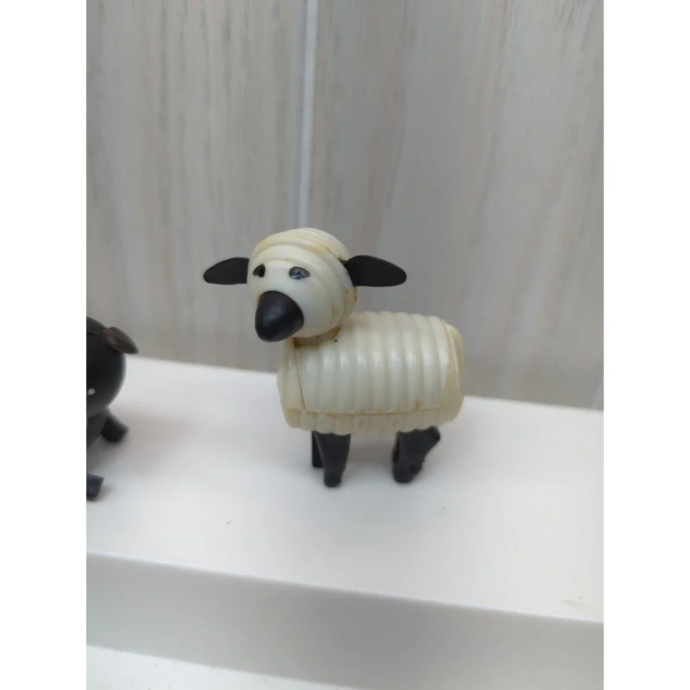 Fisher-Price Little People vintage hex screw farm animals black pig‎ sheep USED
